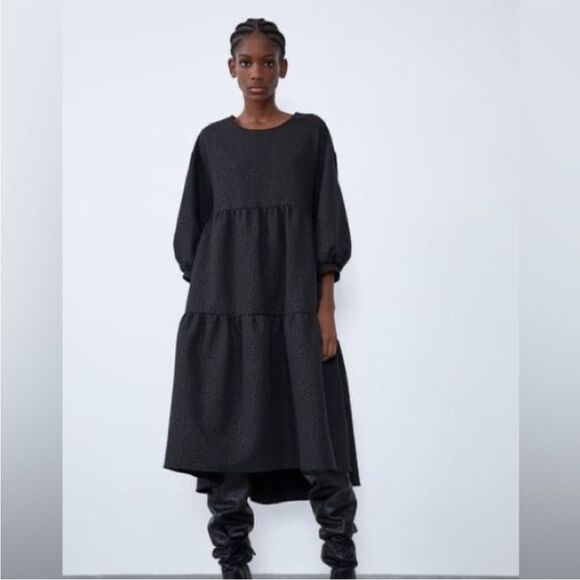 Zara Short Sleeve Tiered Midi Dress with High Low Hem in Black Jacquard Pebble M - Picture 1 of 8